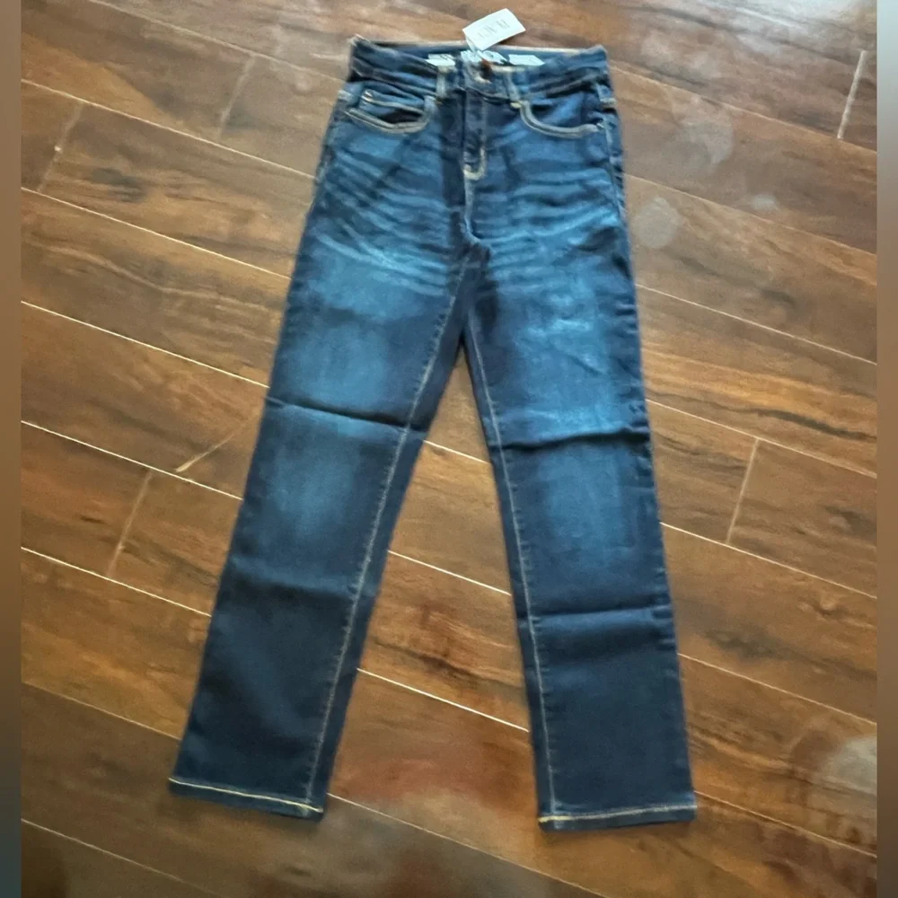 ⭐️NWT - Children's Place - Dark Denim - Straight Stretch Boys Jeans Size 10